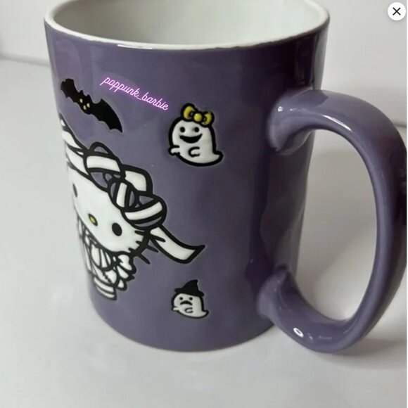 HELLO KITTY HALLOWEEN COFFEE MUG MUMMY GHOSTS & BATS PURPLE BRAND NEW SET OF 2 - Picture 3 of 6